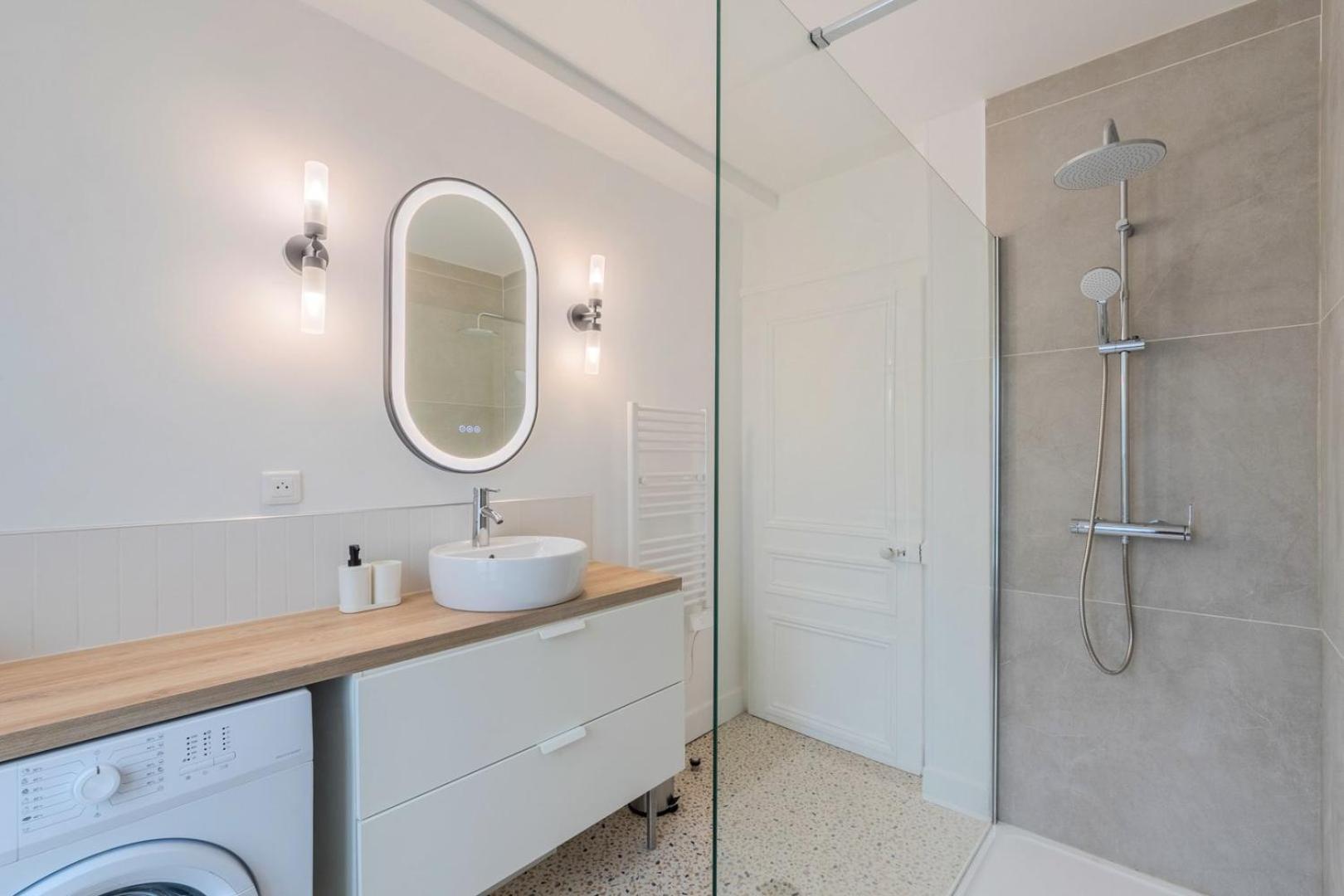 3 Bedroom Apartment On The Grand Place Lille Extérieur photo