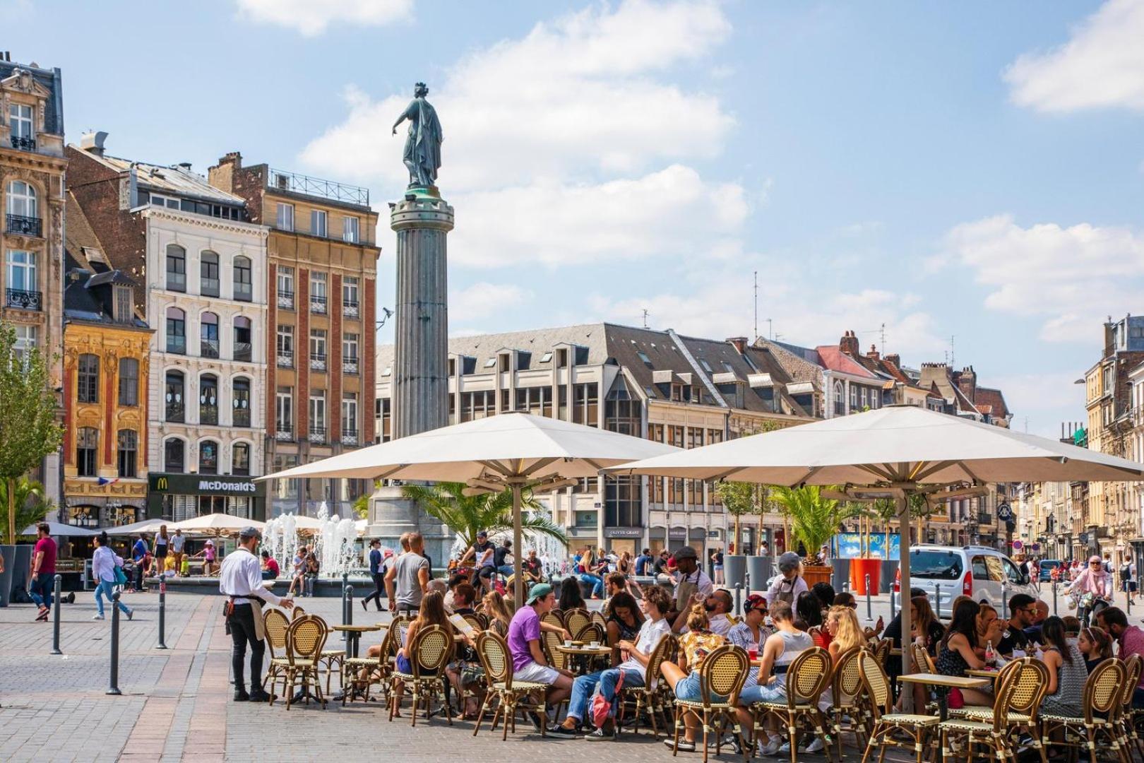 3 Bedroom Apartment On The Grand Place Lille Extérieur photo