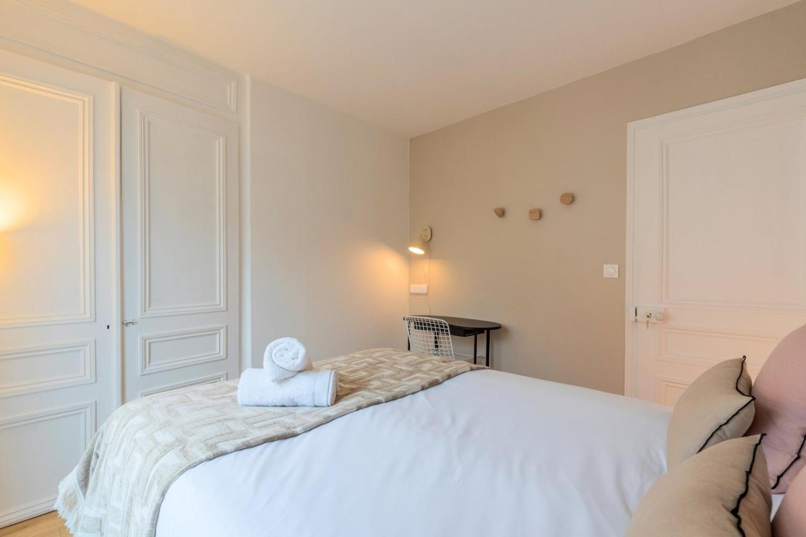 3 Bedroom Apartment On The Grand Place Lille Extérieur photo